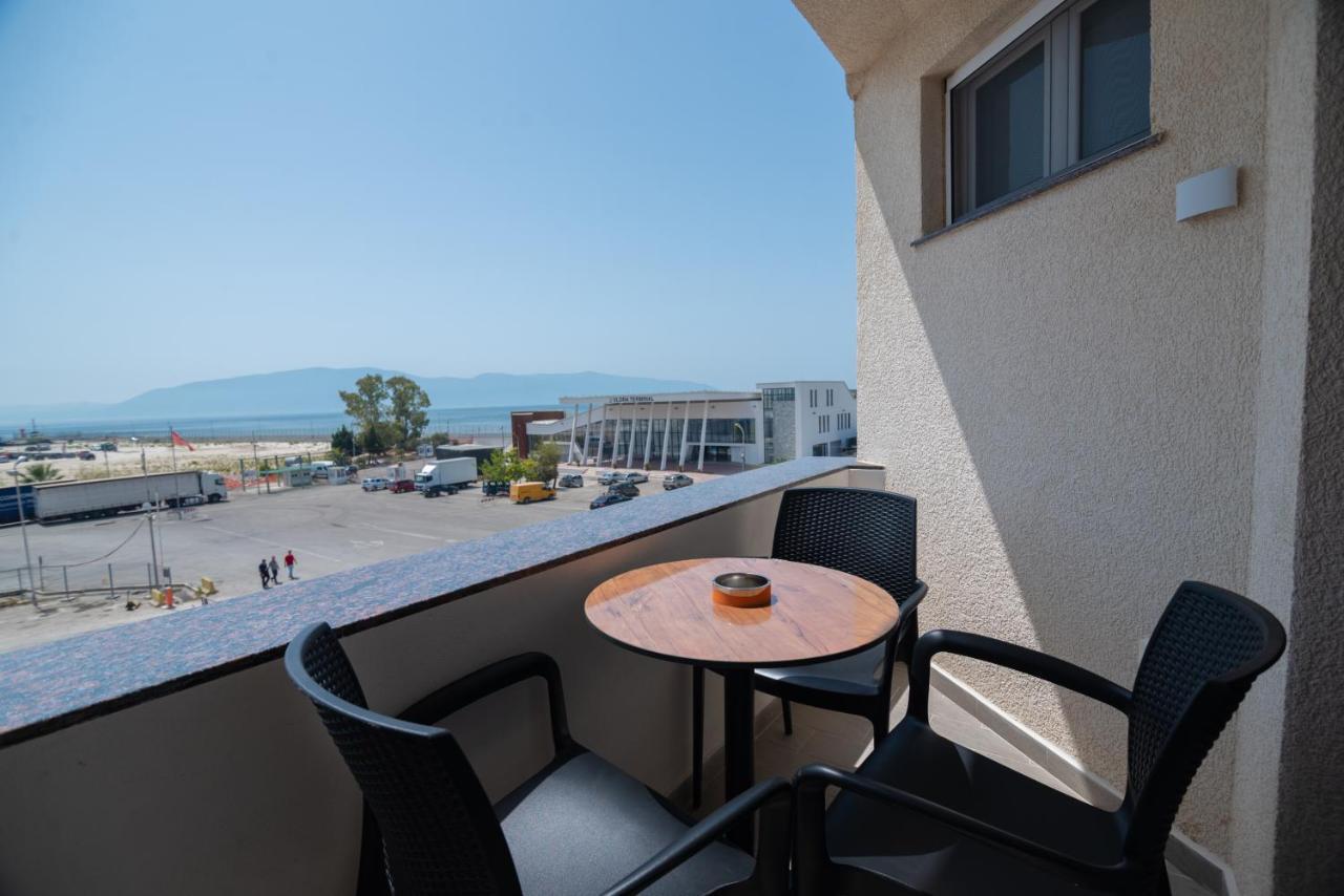 Hotel Portside Gf Vlore Exterior photo