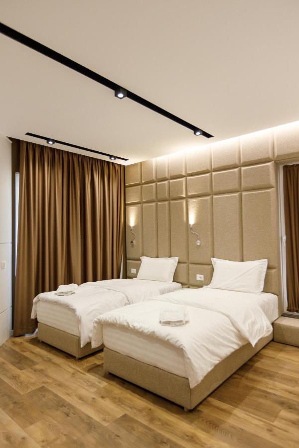 Hotel Portside Gf Vlore Exterior photo